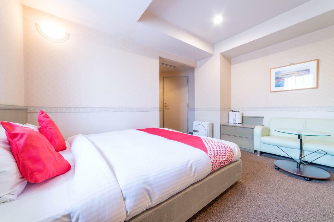 Oyo Business Hotel Nishiura Yokkaichi Bagian luar foto