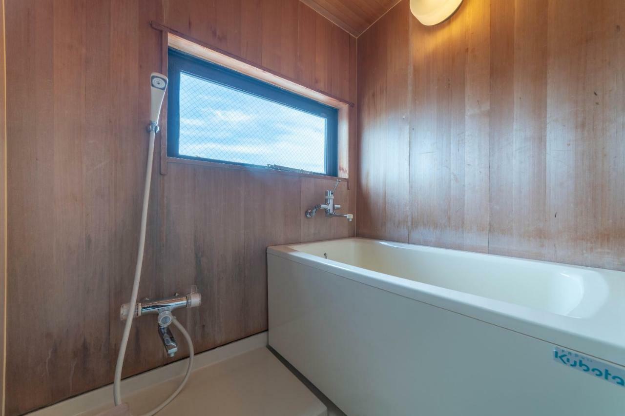 Oyo Business Hotel Nishiura Yokkaichi Bagian luar foto